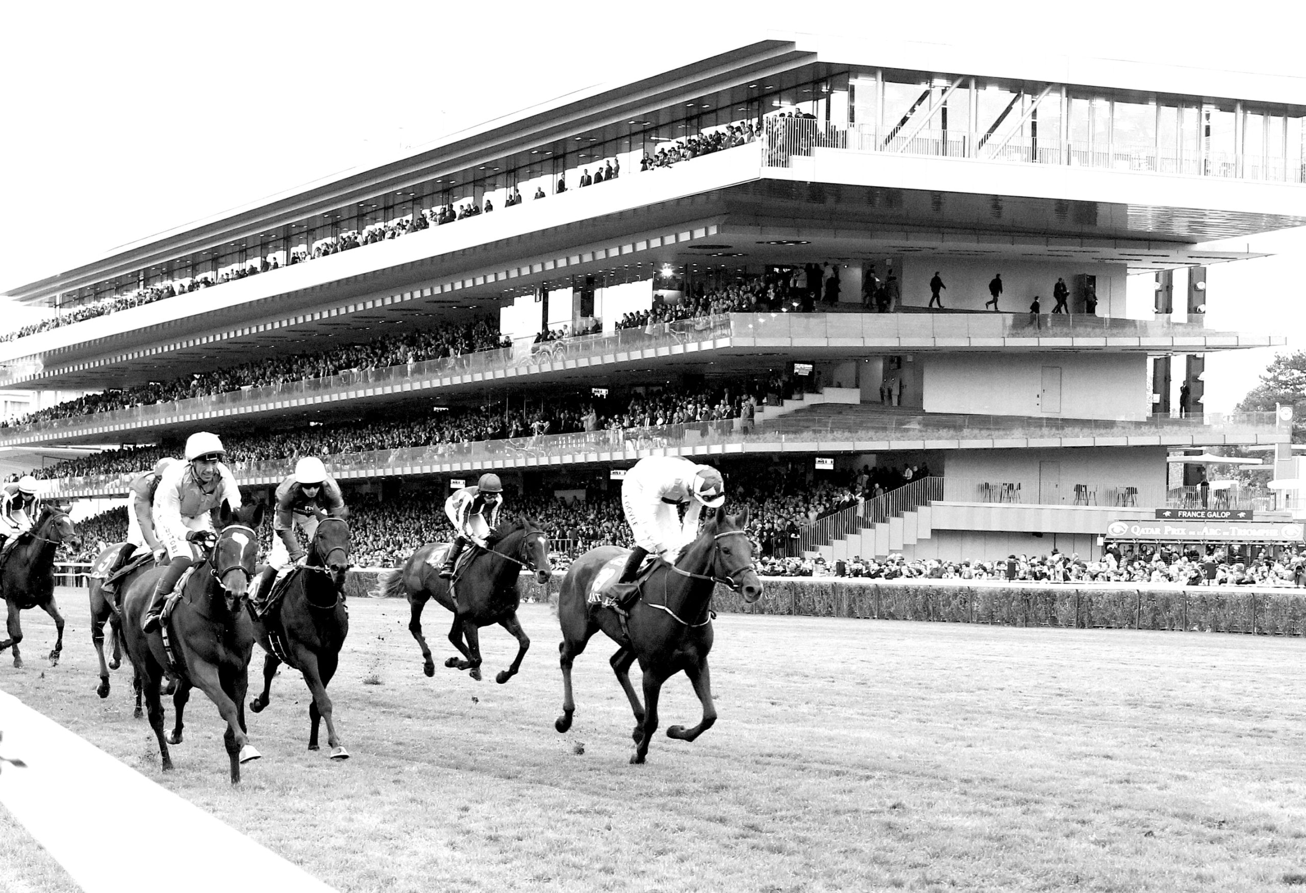 qatar-prix-arc-de-triomphe20200613180304image_projet_4